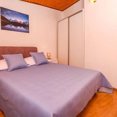 Apartment Mira Primošten Zewnętrze zdjęcie