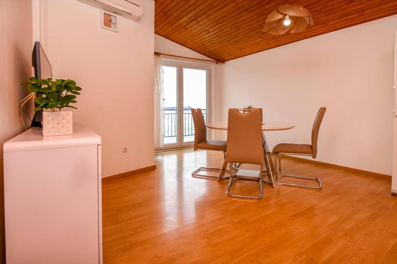 Apartment Mira Primošten Zewnętrze zdjęcie