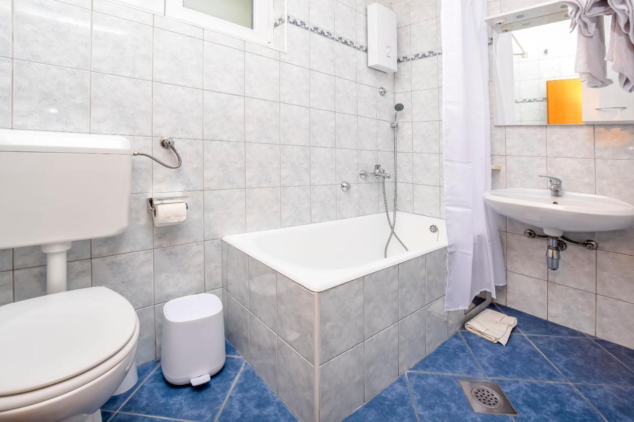 Apartment Mira Primošten Zewnętrze zdjęcie